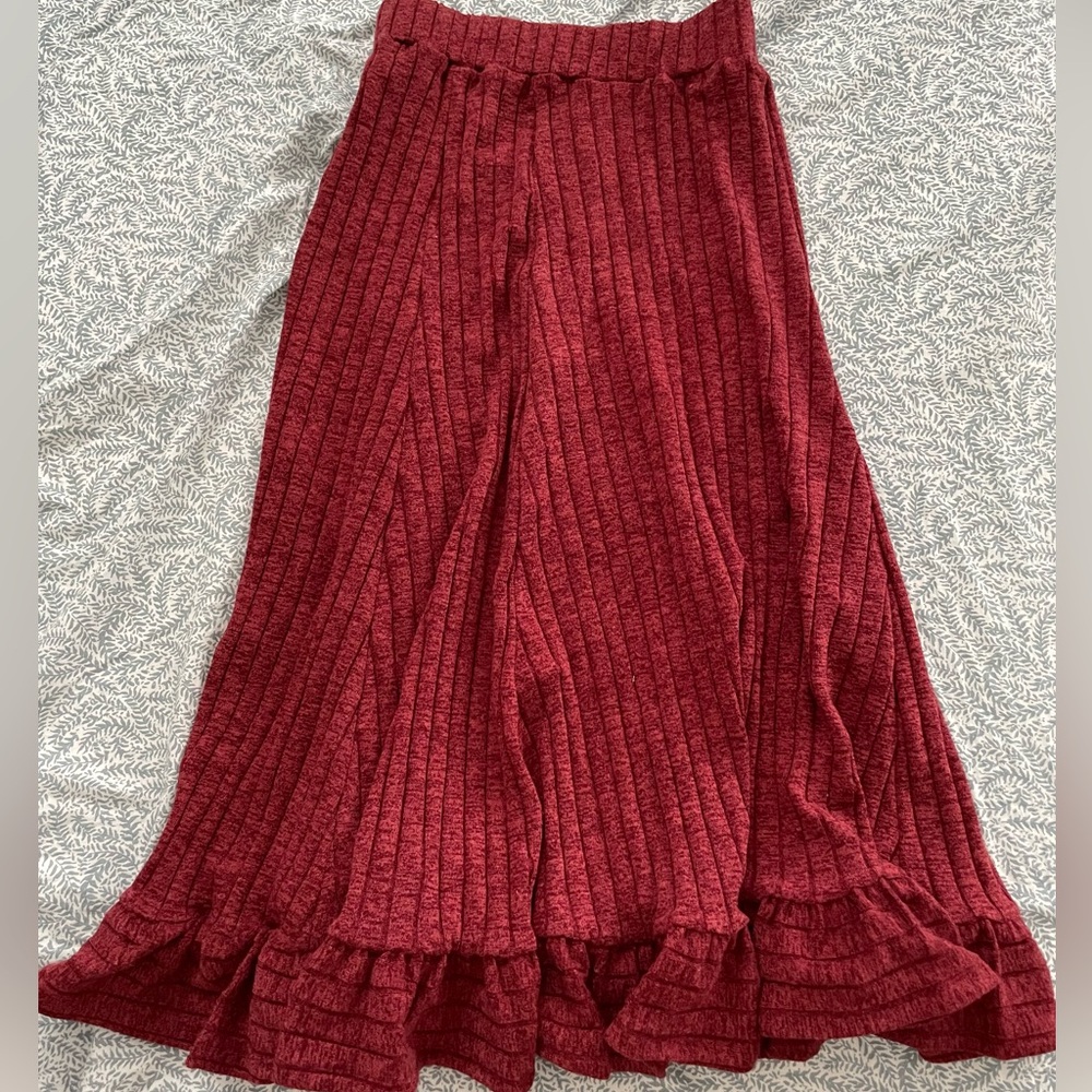 Anthropologie maroon midi skirt, size S